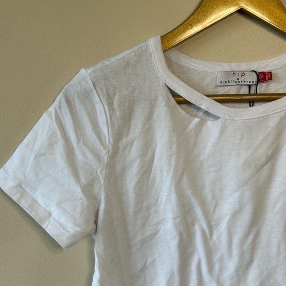 n:Philanthropy Classic White Distressed Tee Shirt Size XS - Picture 3 of 7